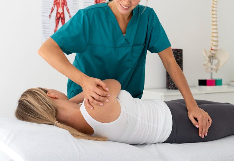 woman-having-physiotherapy-session-clinic